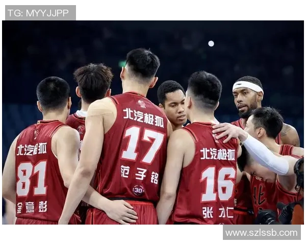 CBA精彩对决广东队与北京队比赛瞬间回顾与精彩图片分享 CBA精彩对决广东队与北京队比赛瞬间回顾与精彩图片分享